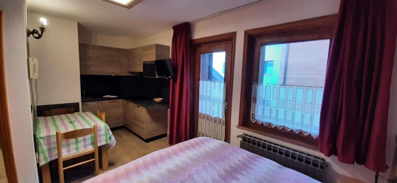 Casa Anita Aparthotel Livigno Exterior photo