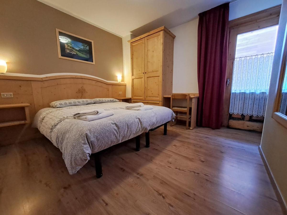 Casa Anita Aparthotel Livigno Exterior photo