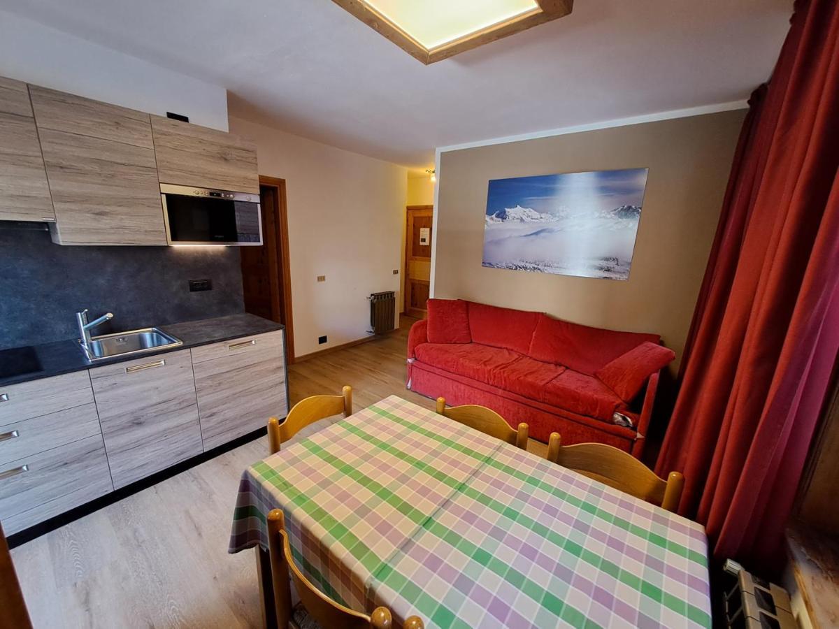 Casa Anita Aparthotel Livigno Exterior photo